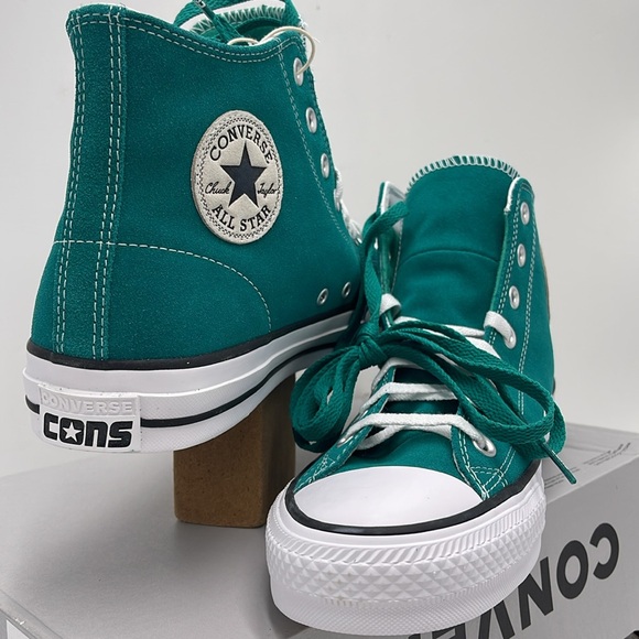 Converse Men’s High-Top Sneakers A08689C
CTAS PRO HI
MAGIC PEACOCK/WHITE/BLACK - Picture 8 of 16